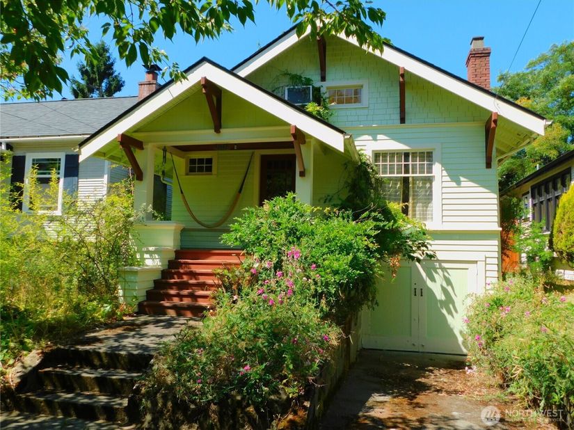 7217 4th Avenue NW, Seattle WA 98117