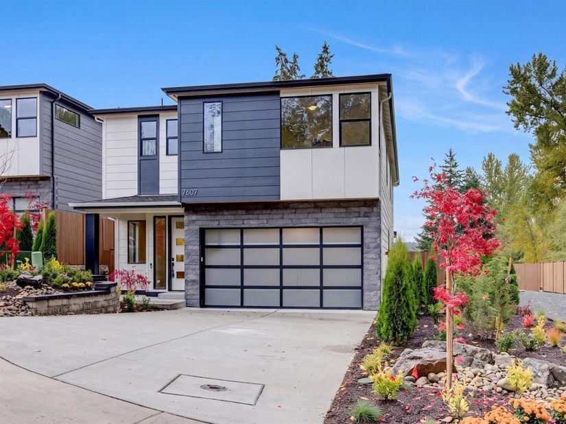 7607 NE 198th Court, Kenmore WA 98028