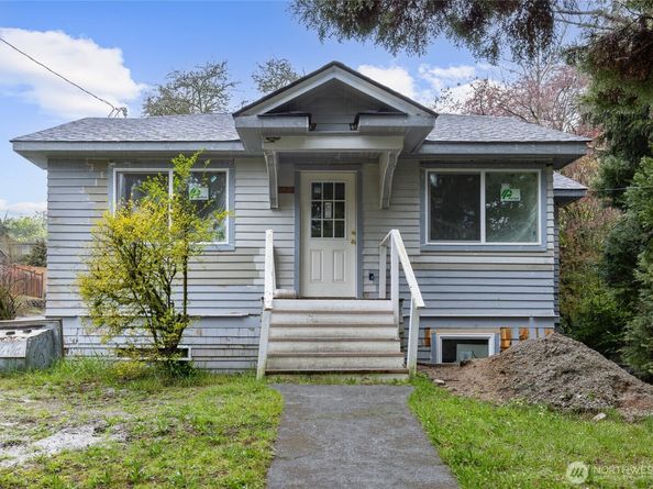 9617 15th Avenue NE, Seattle WA 98115