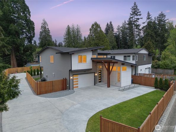 719 Edmonds Way, Edmonds WA 98020