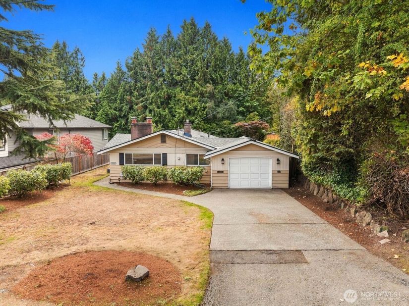 10241 NE 20th Place, Bellevue WA 98004