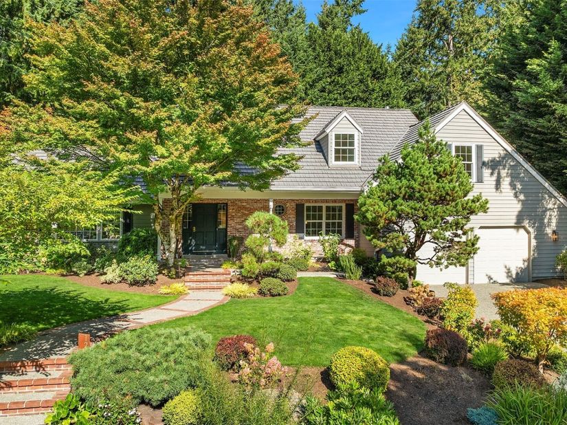 12750 NE 35th Place, Bellevue WA 98005