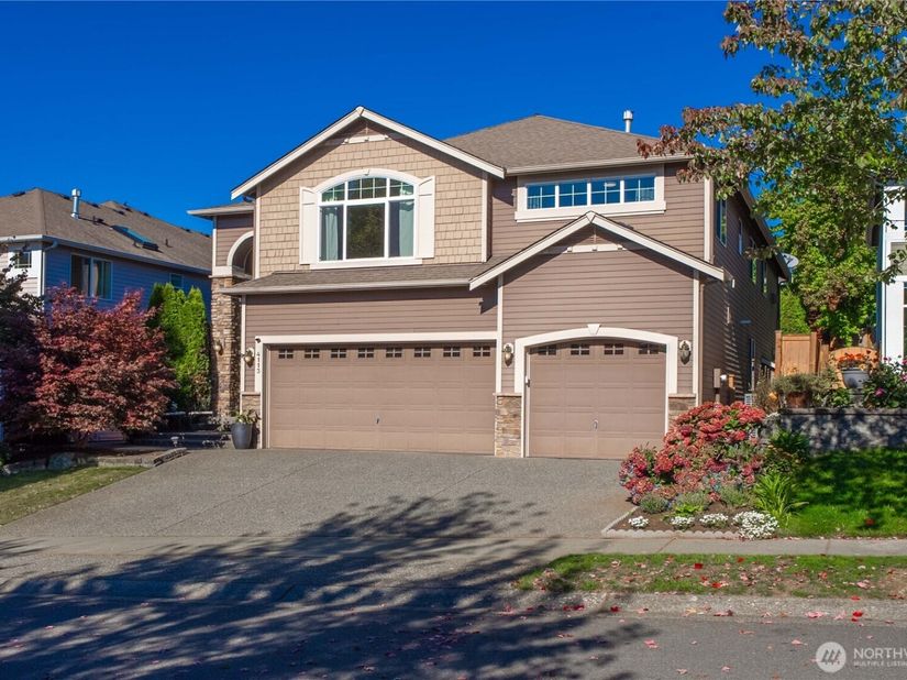 4113 215th Street SE, Bothell WA 98021