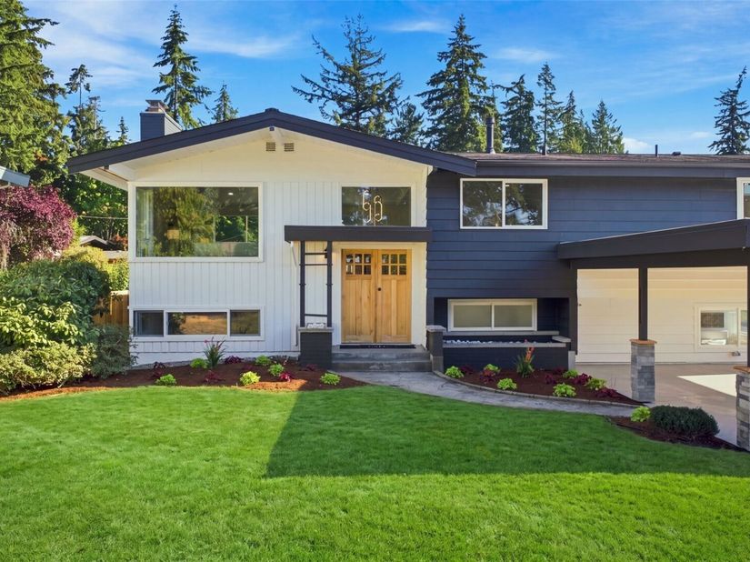 15237 NE 3rd Street, Bellevue WA 98007