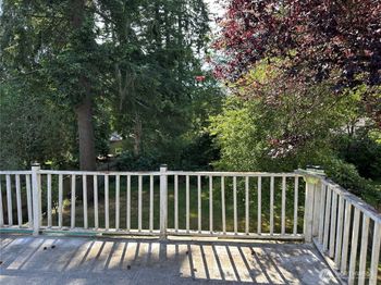 15833 15th Avenue NE