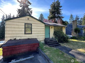 15833 15th Avenue NE