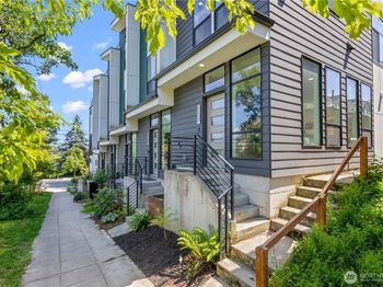 2327 E Denny Way