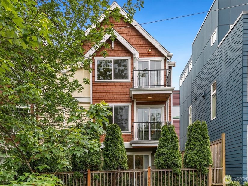 1137 26th Avenue, Seattle WA 98122
