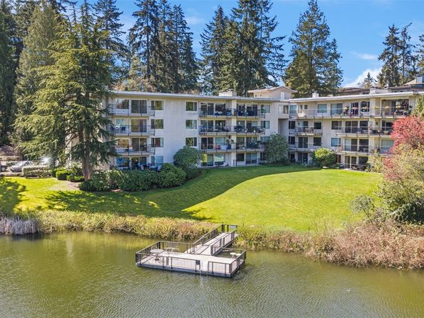 322 N 134th St 406, Seattle WA 98133