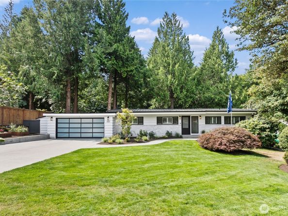 3227 103rd Place NE, Bellevue WA 98004