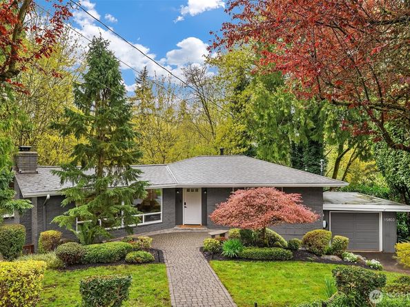 15803 81st Avenue NE, Kenmore WA 98028