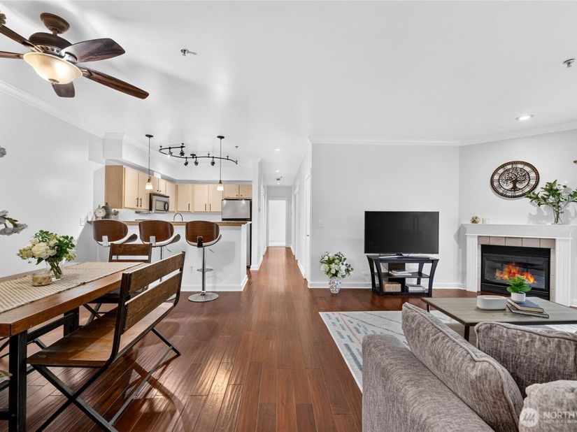 10709 Valley View Road C103, Bothell WA 98011