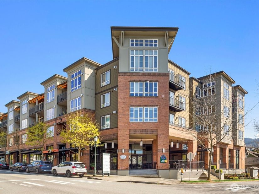 1840 25th Avenue NE 307, Issaquah WA 98029