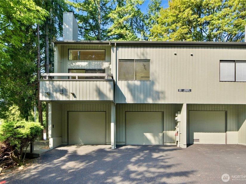 3501 108th Place NE 1, Bellevue WA 98004