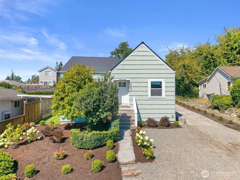 3022 S Holden Street, Seattle WA 98108