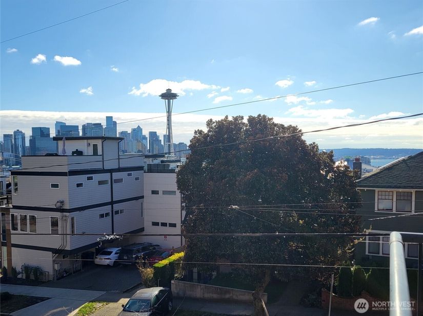 116 Aloha Street 116, Seattle WA 98109