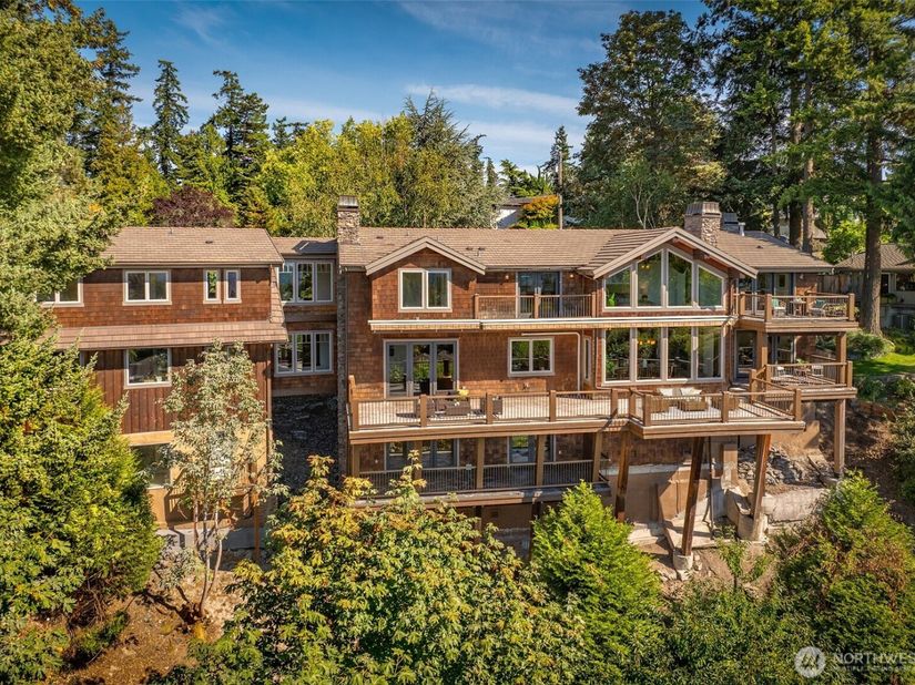 744 Loveland Avenue, Mukilteo WA 98275