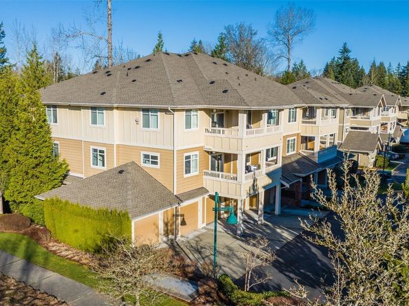 23916 NE 115th Lane 204, Redmond WA 98053