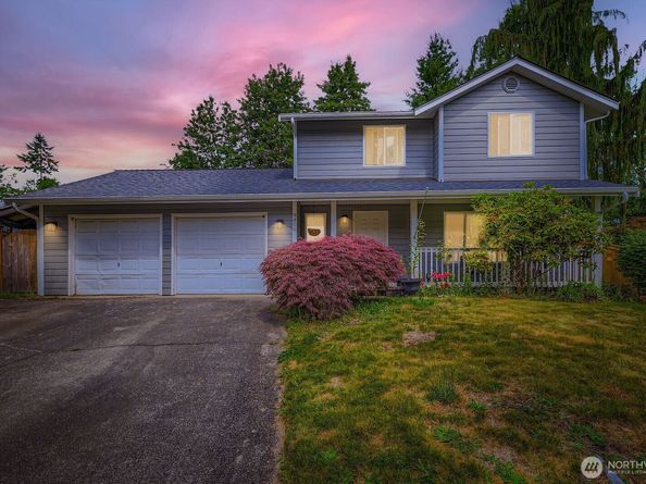 9806 6th Place SE, Lake Stevens WA 98258
