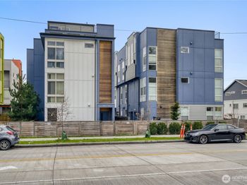 4805 B Delridge Way SW