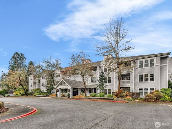 3941 226th Place SE 211, Issaquah WA 98029