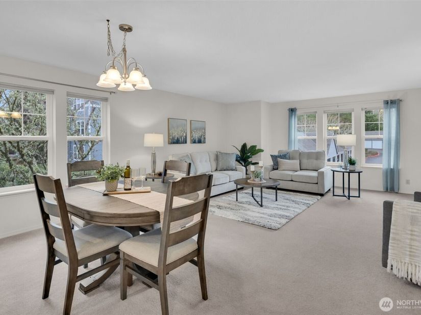 3941 226th Place SE 211, Issaquah WA 98029