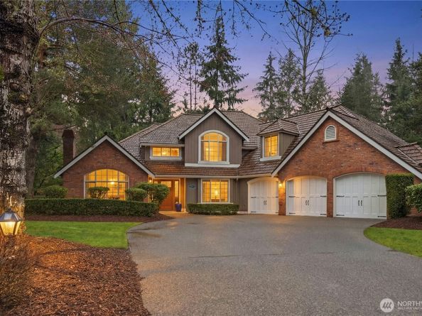 25711 SE 31st Place, Sammamish WA 98075