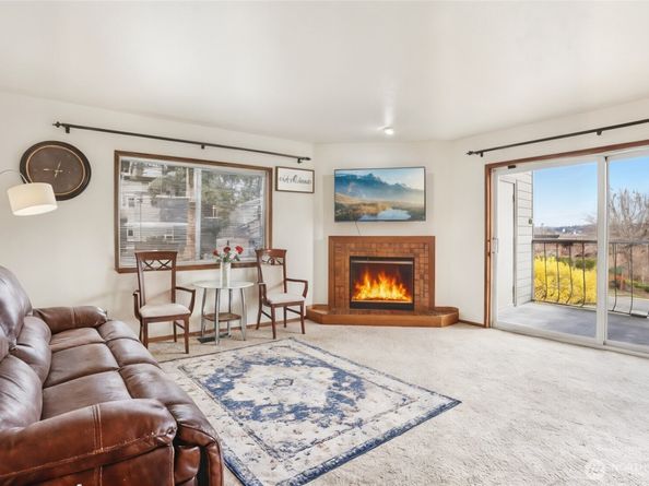 17440 NE 38th Street A201, Redmond WA 98052