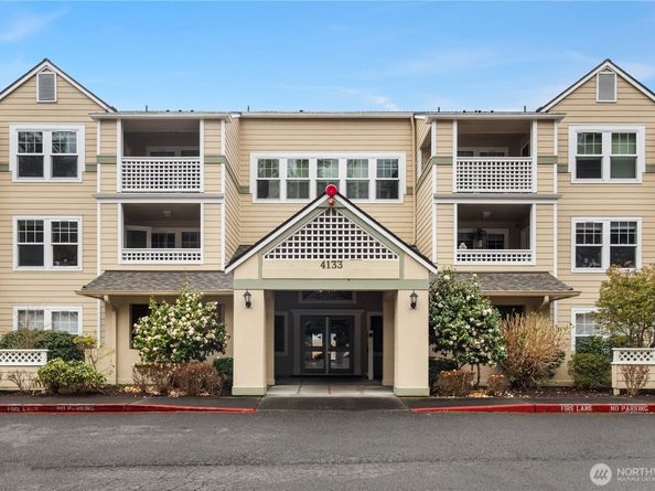 4133 224th Lane SE 213, Issaquah WA 98029