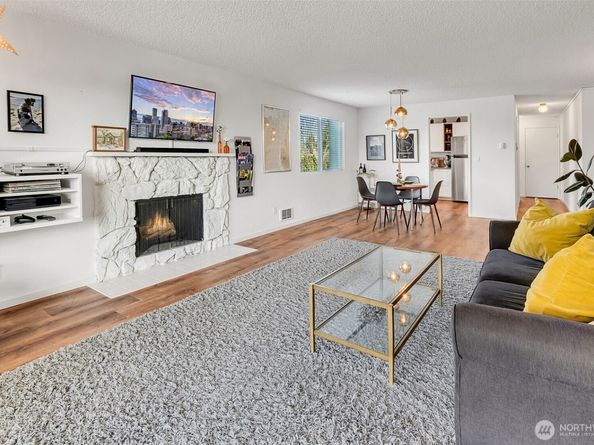 8000 28th Avenue NW 320, Seattle WA 98117