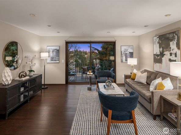 5220 21st Avenue NE 2, Seattle WA 98105