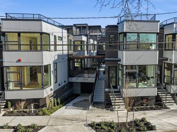 2016 Fairview Avenue E