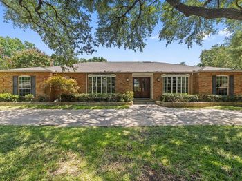 7118  Glendora Avenue 