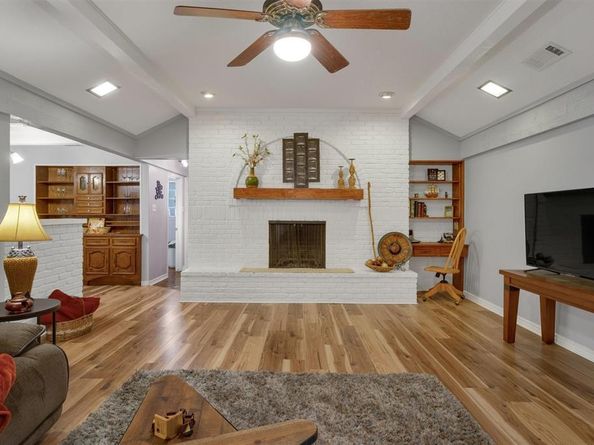 5125  Ashbrook Road , Dallas Texas 75227