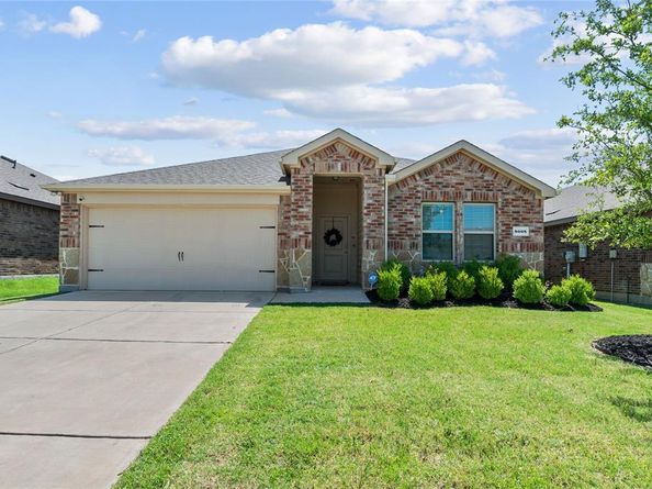8008  Gallup Avenue , Aubrey Texas 76227