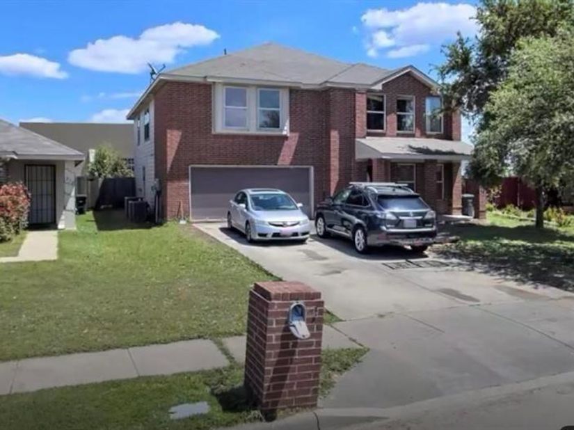 208  Dakota Ridge Drive , Fort Worth Texas 76134
