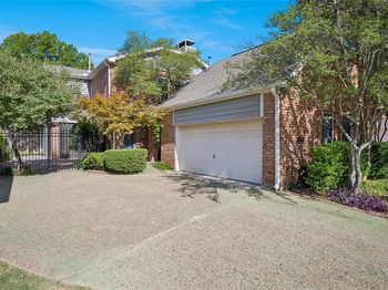 3422  Forest Hills Circle 