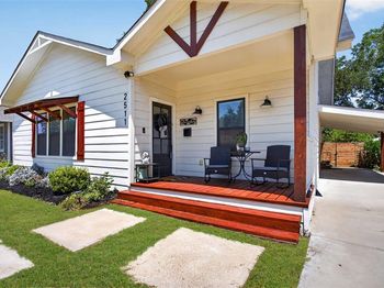 2511  Gladstone Drive 