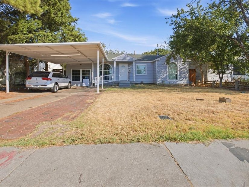 1801  Garden Oaks Drive , Irving Texas 75061