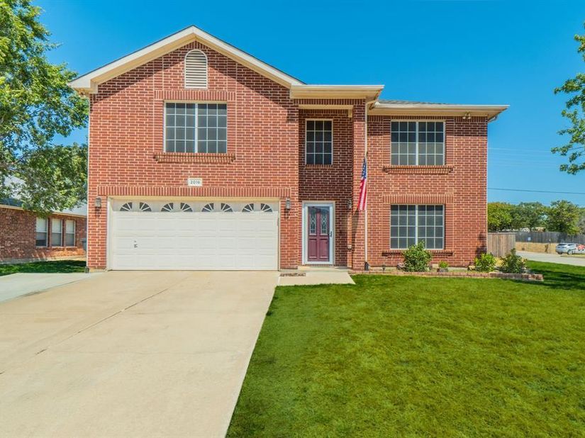 2016  Brazos Drive , Corinth Texas 76210