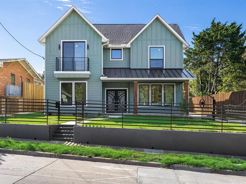 1103 S Tyler Street , Dallas Texas 75208