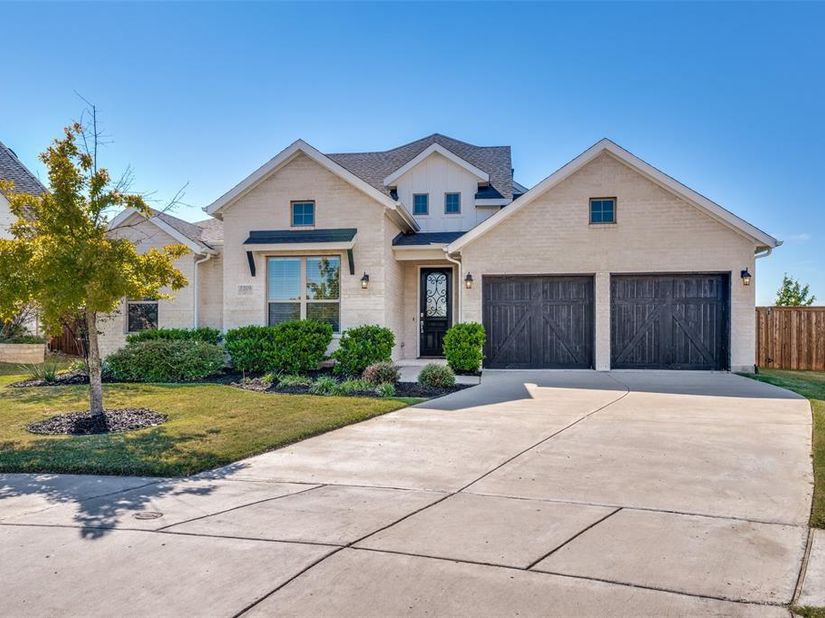 2209  Essex Court , Celina Texas 75009