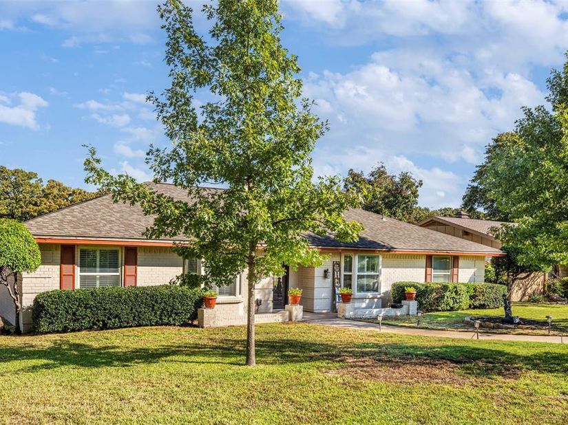 2407  Perryland Drive , Arlington Texas 76013