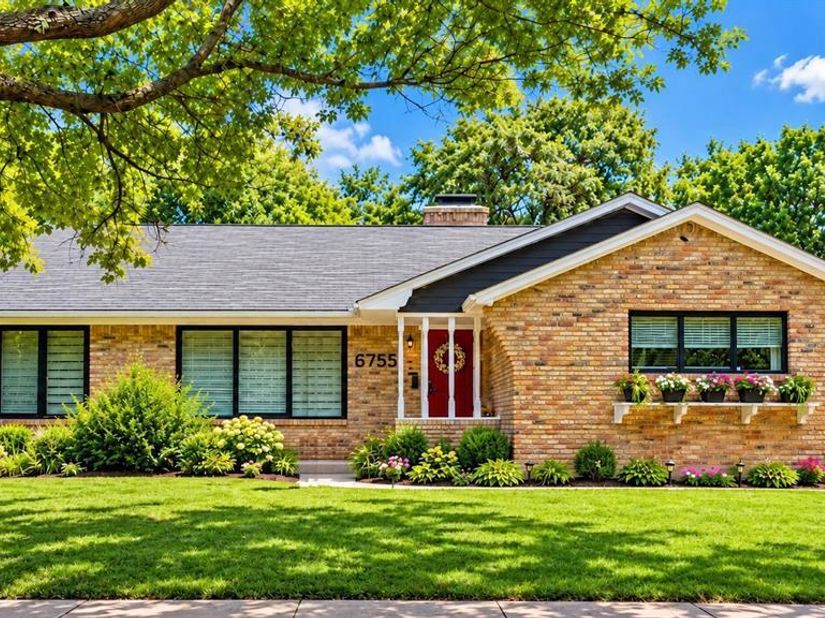 6755 E Mockingbird Lane , Dallas Texas 75214