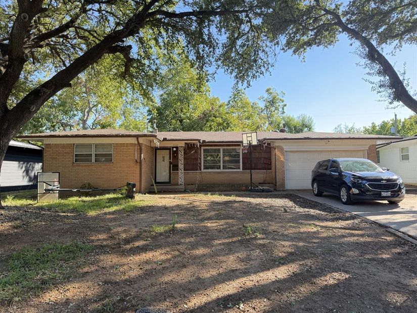 1202 W Tucker Boulevard , Arlington Texas 76013