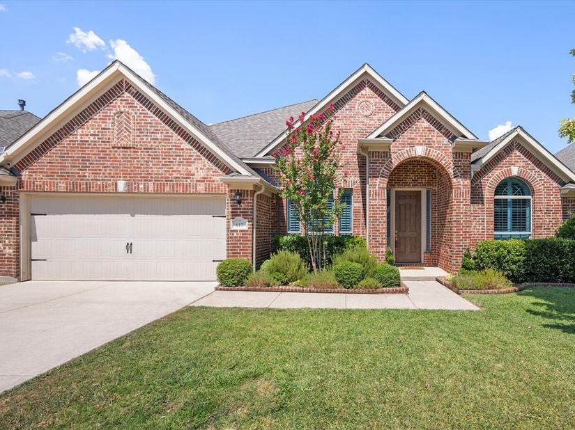 617  Newchester Drive , Roanoke Texas 76262