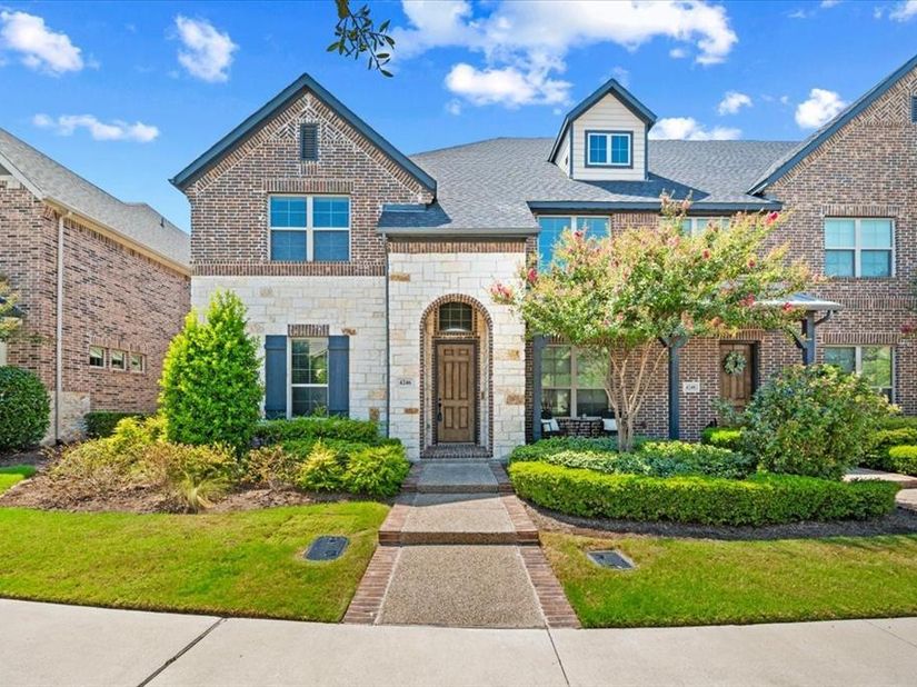 4246  Cascade Sky Drive , Arlington Texas 76005