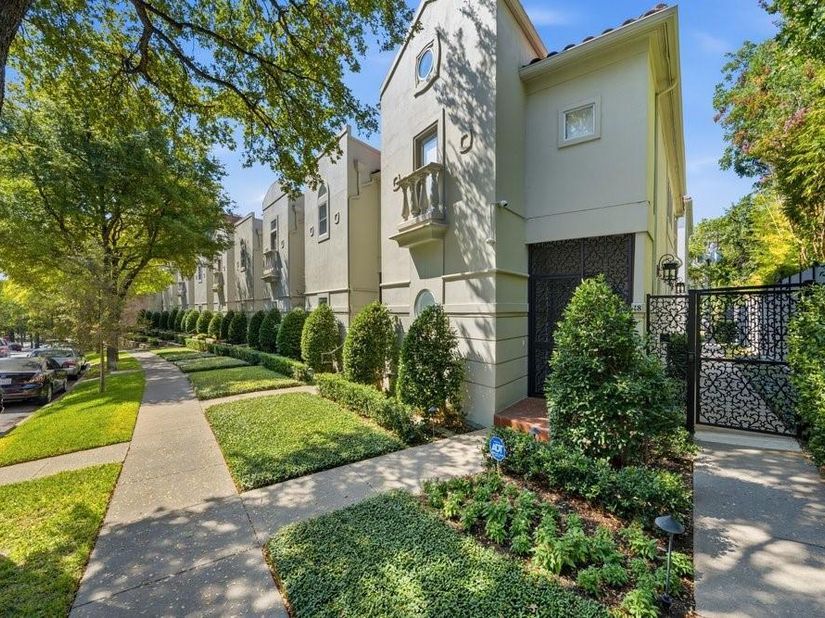 3707  Gilbert Avenue  17, Dallas Texas 75218