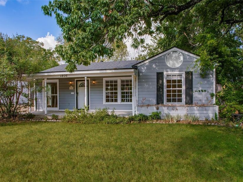 1806  Lakeland Drive , Dallas Texas 75218