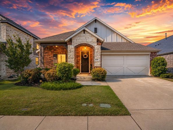 2718  Bechtol Street , Garland Texas 75042